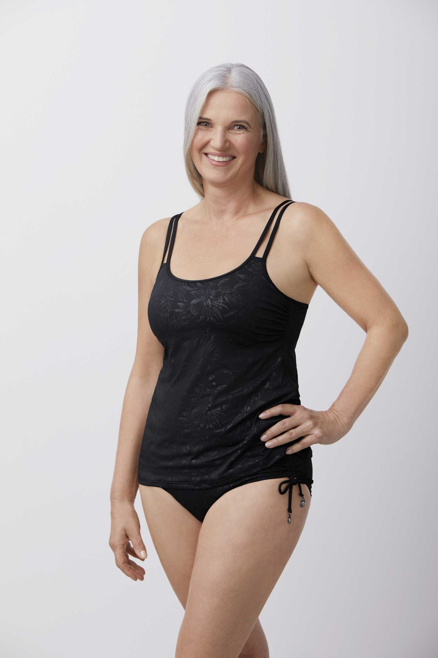 ManhattanTA_71421_Black__0017