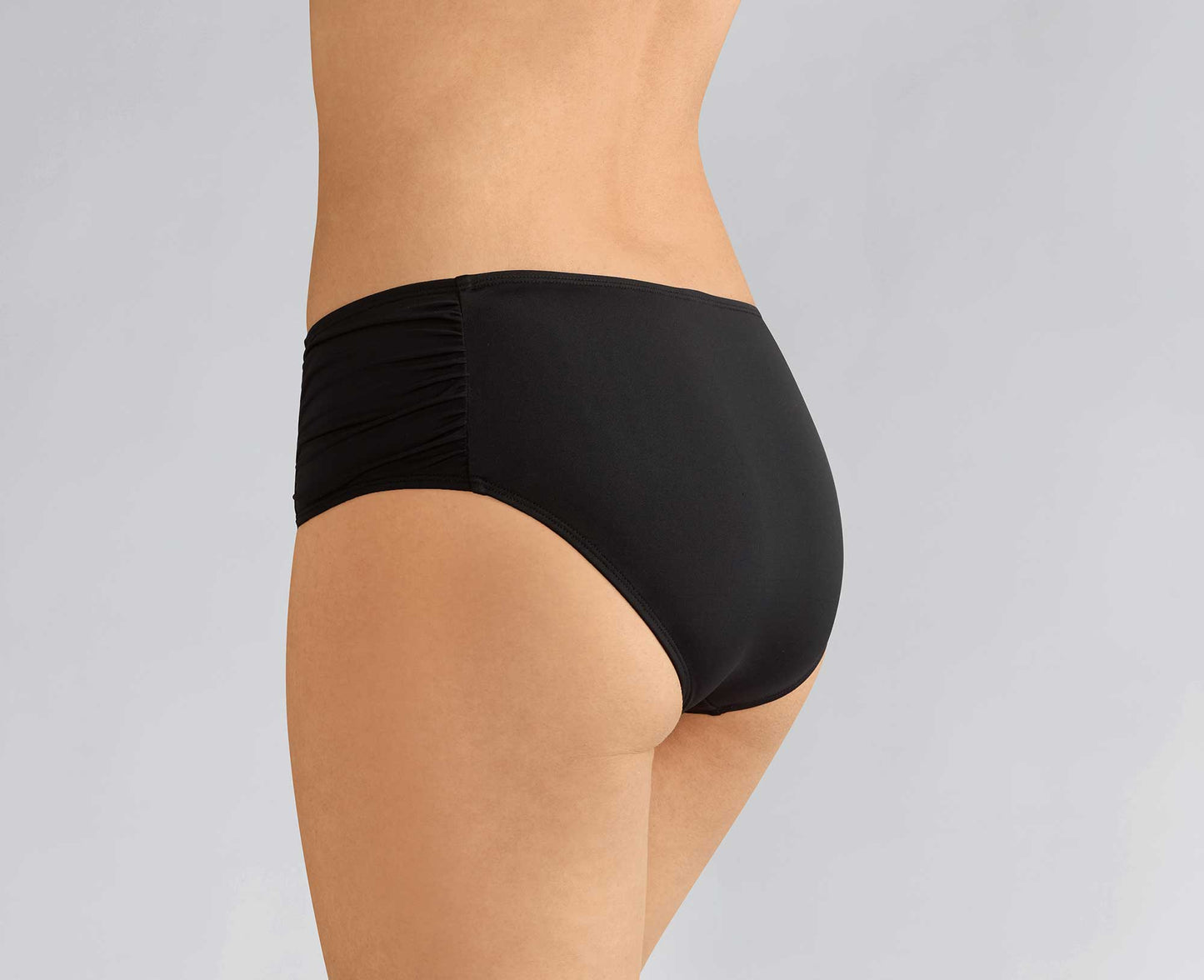 Cocos_MedHeight_Panty_71124_BlackWhite_BACK