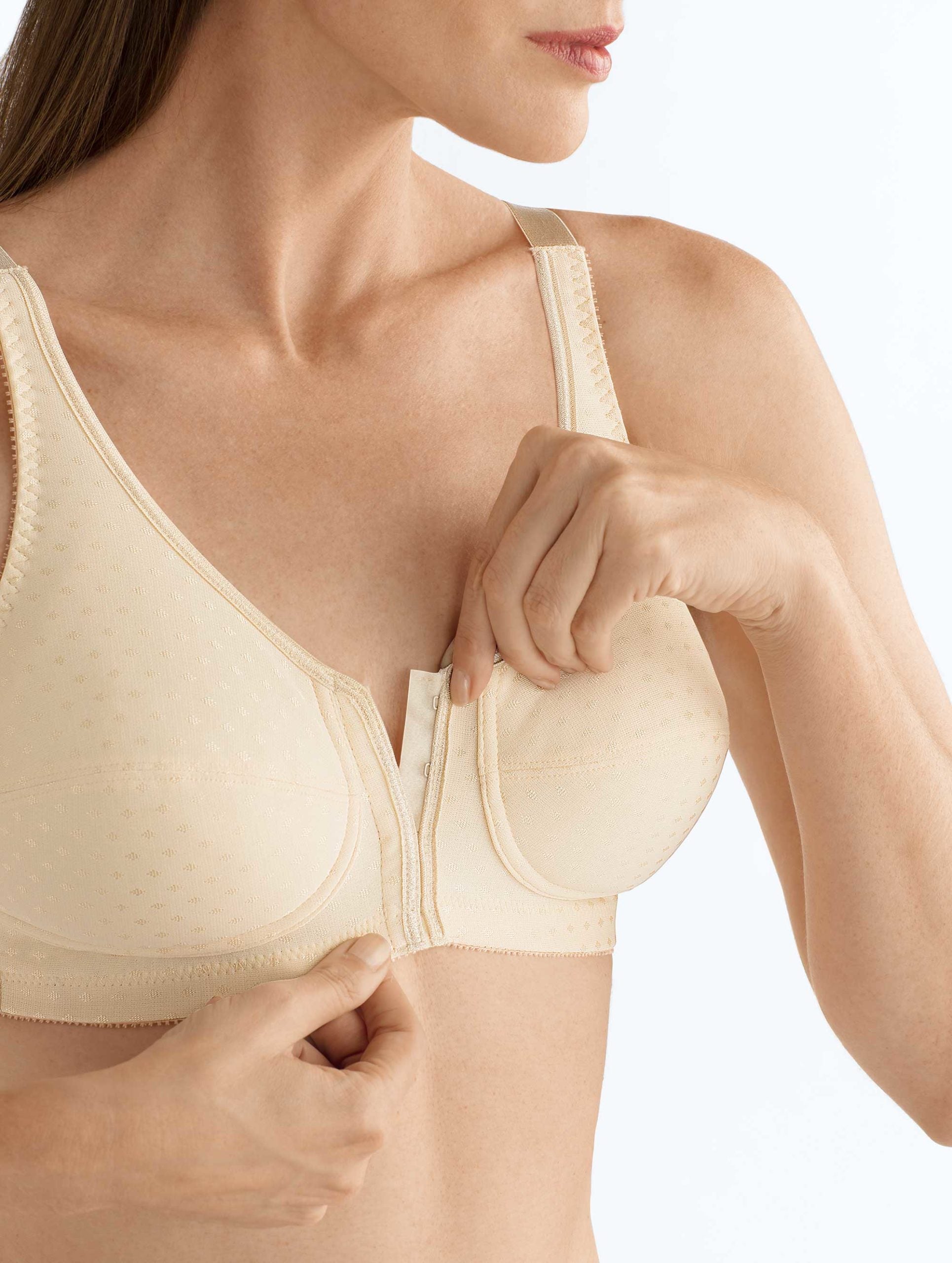 GretaSB_2124_PearlBeige_DETAIL